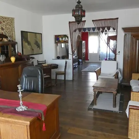 Herrschaftliches In Historischer